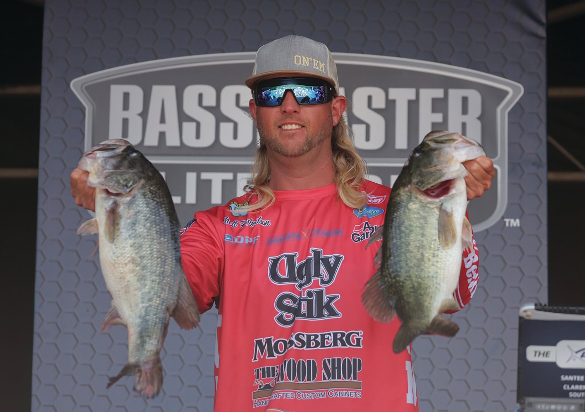 Robertson extends lead at Bassmaster Elite Series event on Santee